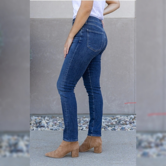 Citizens of Humanity SCULPT Rocket High Rise Skinny in Waverly Sz: 25 - Picture 3 of 16